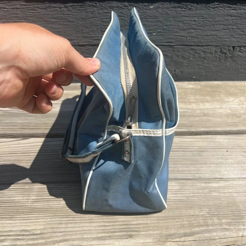 Vintage 1970's  Johnny Tours Flight Attendant Okinawa Shoulder Bag Carry-On - Picture 7 of 16